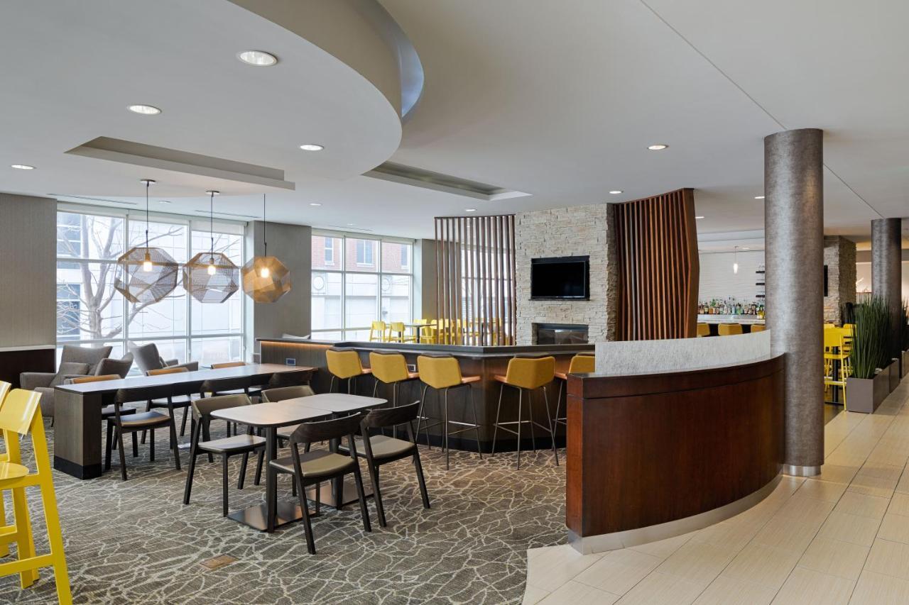 Springhill Suites By Marriott Bloomington Exterior foto