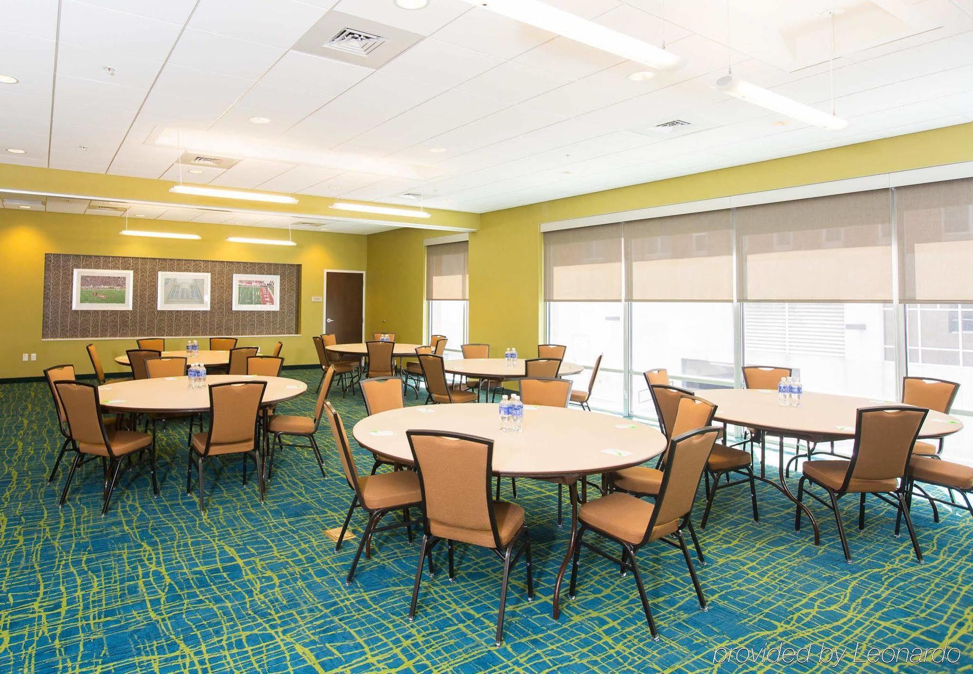Springhill Suites By Marriott Bloomington Exterior foto